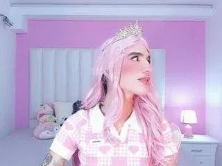 Freechat biancaleah on CamSoda