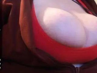 Freechat bigbittiesandfun on CamSoda