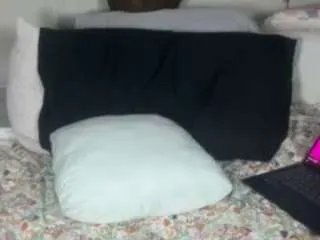 Offline bleubabi94 on CamSoda