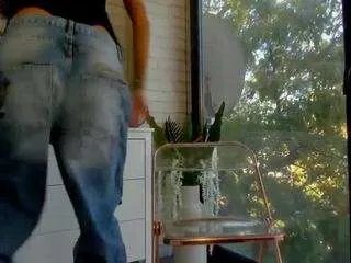 Freechat britneycharm on CamSoda