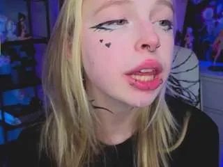 Offline cateatlee on CamSoda