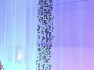 Freechat cayetanamiles on CamSoda