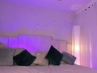 Offline corinne-benson on CamSoda