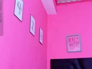 Offline curvybuffgirllll on CamSoda