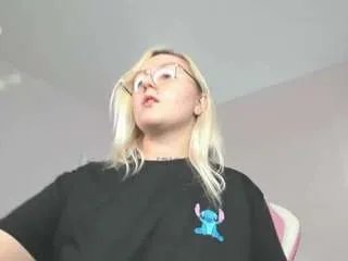 debbie-taylor on CamSoda 