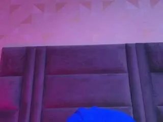 Offline dione-ht on CamSoda