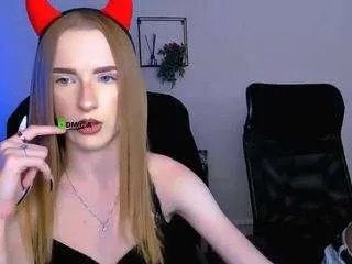 Offline doll-vey on CamSoda