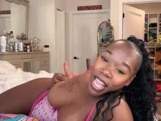 dommelovely on CamSoda 