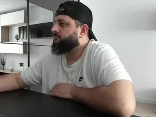 Freechat dravenpeak on CamSoda