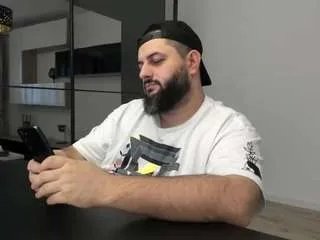 Freechat dravenpeak on CamSoda