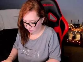 ellie-fantastique on CamSoda