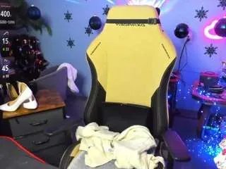 ellie-fantastique on CamSoda