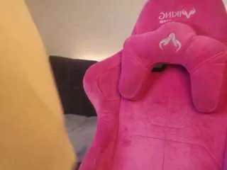 Freechat elvinaclagg on CamSoda