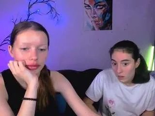 Offline esma-shine on CamSoda