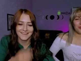 Offline esma-shine on CamSoda