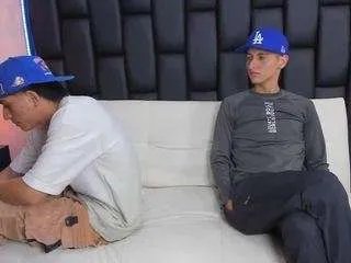 Offline flor-her01 on CamSoda