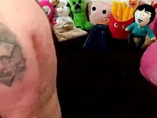 Offline gamergirlroxy on CamSoda