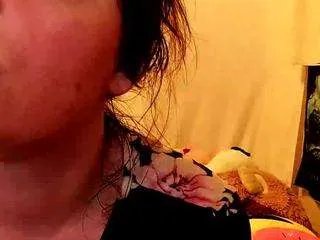 Offline gamergirlroxy on CamSoda