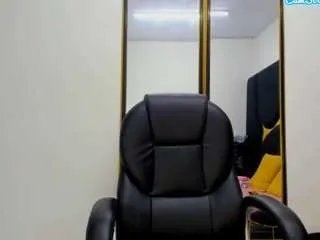 Freechat giannajohnsons on CamSoda