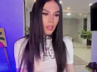 Freechat gigibadassxx on CamSoda