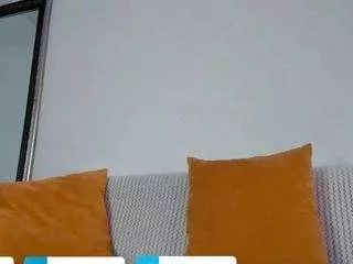 Freechat hunkboyj on CamSoda
