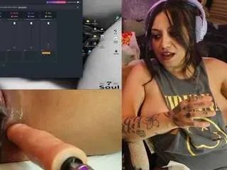 Freechat india-rae-blaze on CamSoda