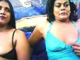 indiancherrypie on CamSoda 