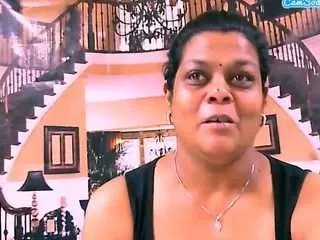 indiancherrypie on CamSoda 