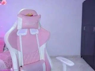 Offline isa-diamond on CamSoda