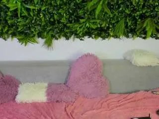 Freechat jadeedoll on CamSoda