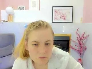 Offline jadesoft on CamSoda