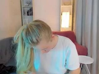 Offline jadesoft on CamSoda