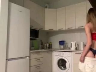 jenniekrone on CamSoda 