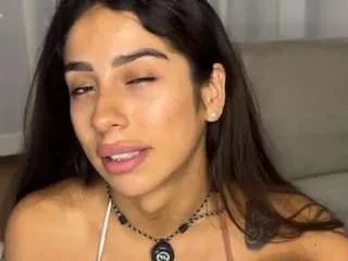 Offline juliamendes on CamSoda