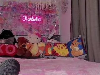 Offline karliekayozz on CamSoda