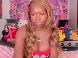 Offline karliekayozz on CamSoda