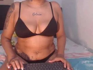 Offline karolgarcia on CamSoda