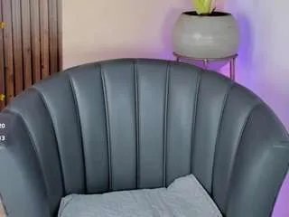 Offline kenay-fox on CamSoda