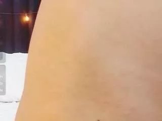 Freechat kinky-camila on CamSoda