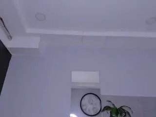 Offline klariz09 on CamSoda