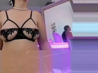 Offline laylamaze on CamSoda