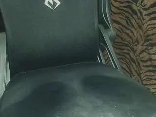 Offline legendario718293 on CamSoda