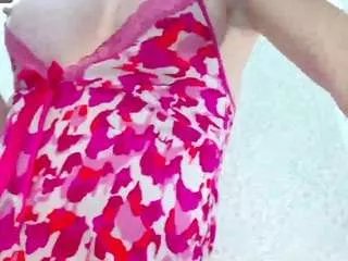 Freechat liillyrousse on CamSoda