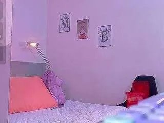 lilaagracee on CamSoda 