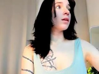 lilithluna on CamSoda 