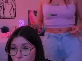 Offline lily-morty on CamSoda