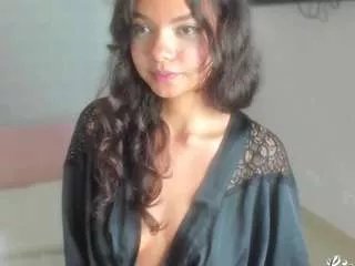 lizzieamber on CamSoda 