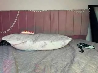 Offline llia on CamSoda