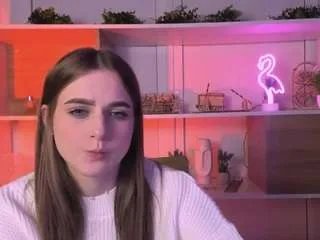 Offline luna-tin on CamSoda