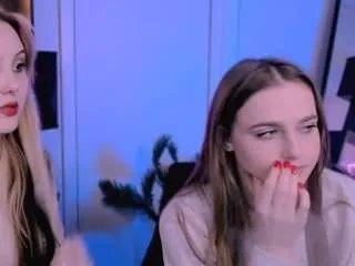 Offline luna-tin on CamSoda